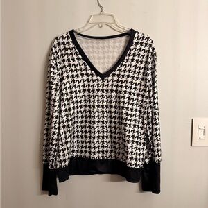 Black and White Houndstooth V-Neck Sweater